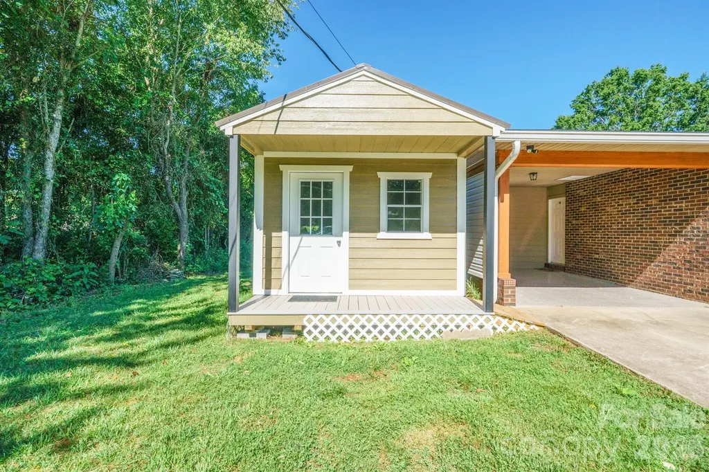 111 Lois Court Statesville NC 28625