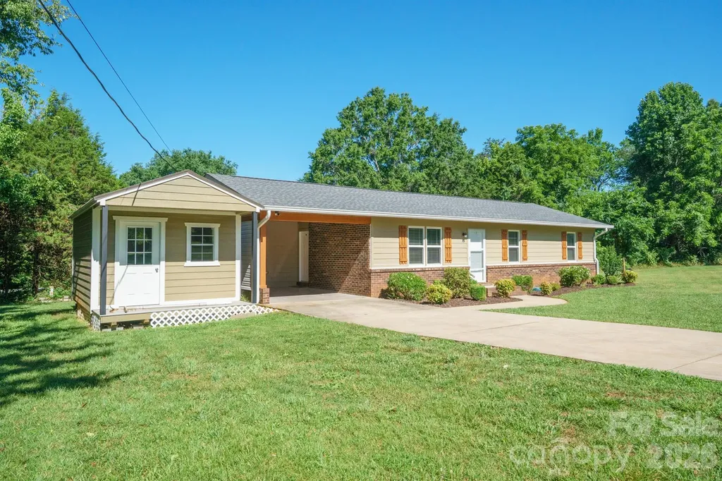 111 Lois Court Statesville NC 28625