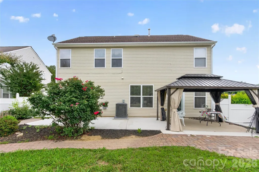 8939 Firestreak Drive Charlotte NC 28216