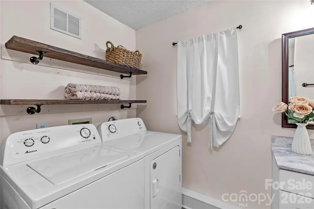 135 Chapel Court Salisbury NC 28147