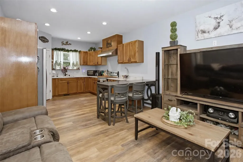 301 Mcginnis Drive Old Fort NC 28762