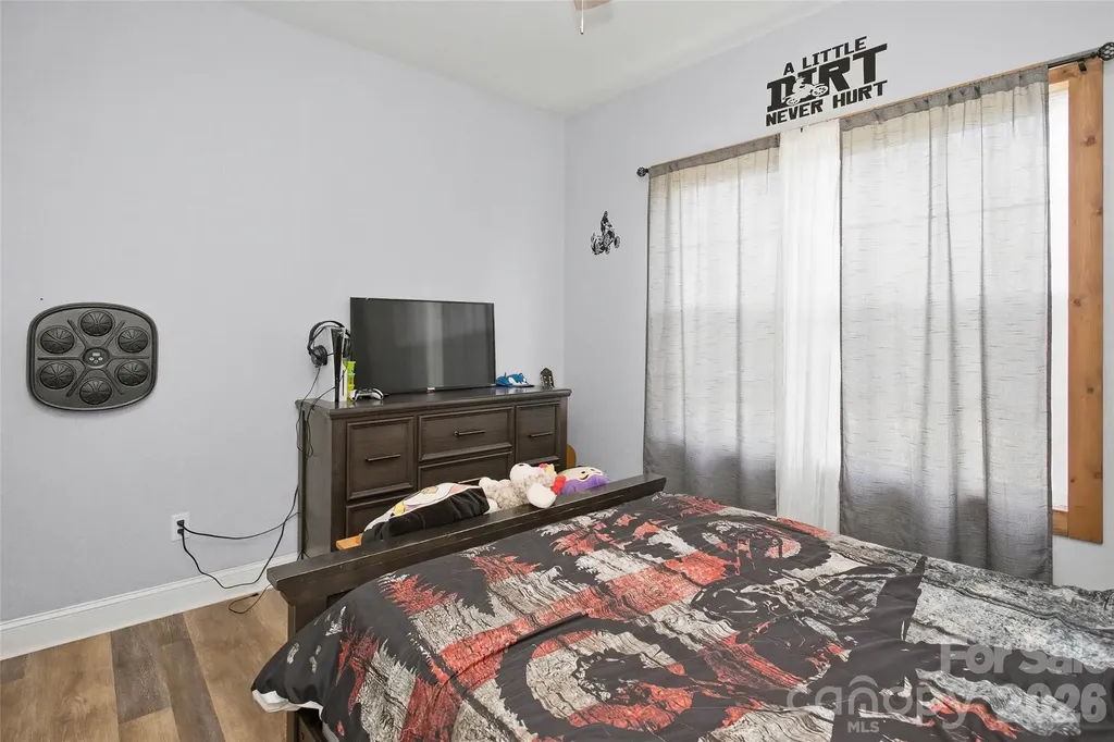 301 Mcginnis Drive Old Fort NC 28762
