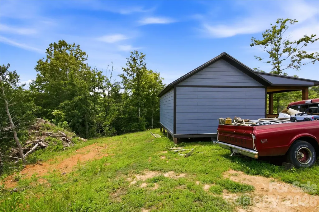 301 Mcginnis Drive Old Fort NC 28762