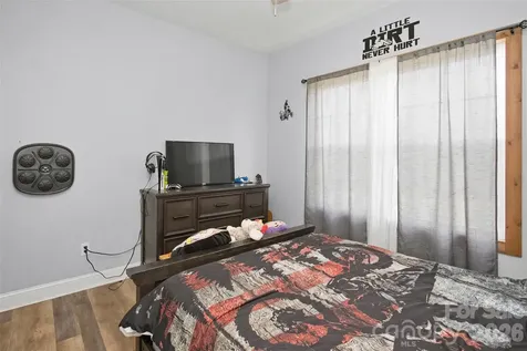 301 Mcginnis Drive Old Fort NC 28762