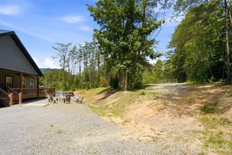 301 Mcginnis Drive Old Fort NC 28762
