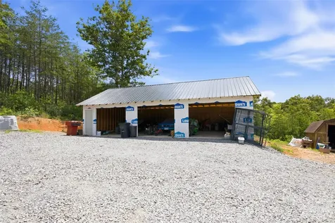 301 Mcginnis Drive Old Fort NC 28762