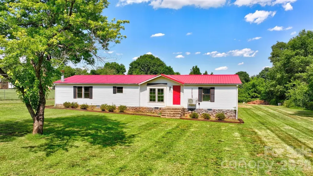 2596 Midnight Drive Claremont NC 28610