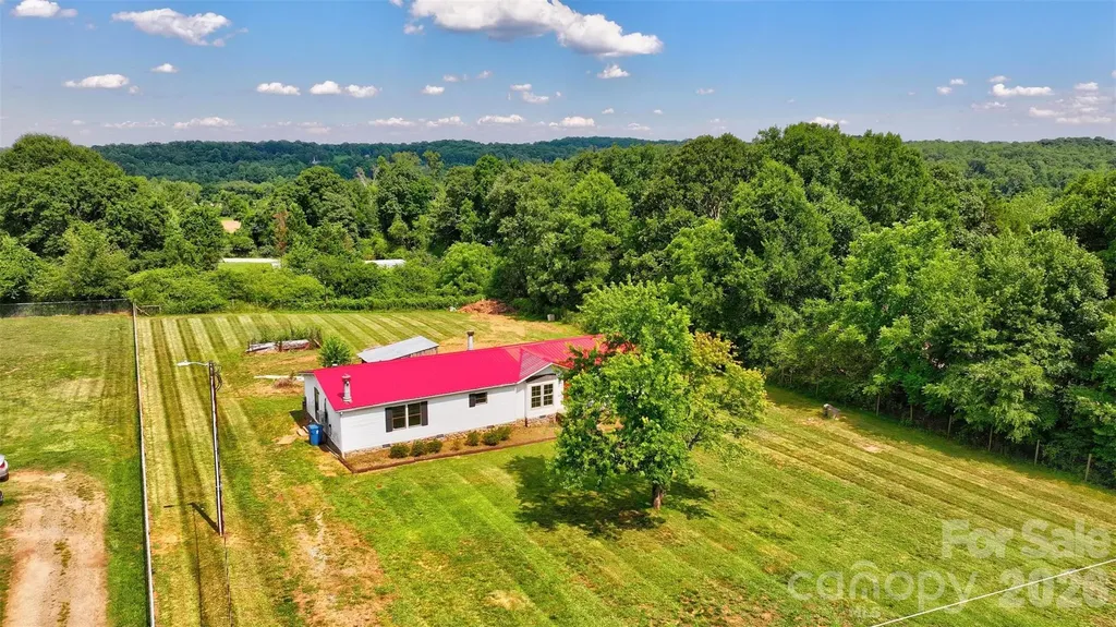 2596 Midnight Drive Claremont NC 28610