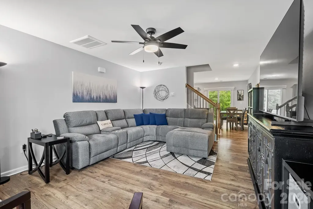 10 Benedict Lane Weaverville NC 28787
