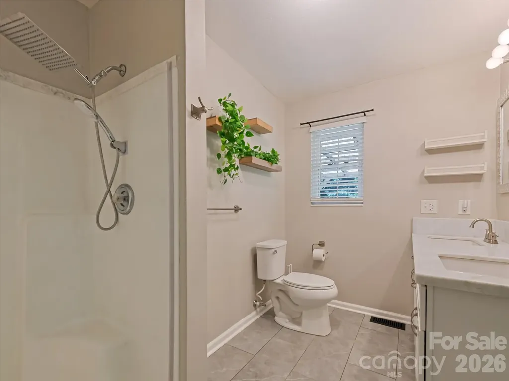 18 Bran Rick Lane Arden NC 28704