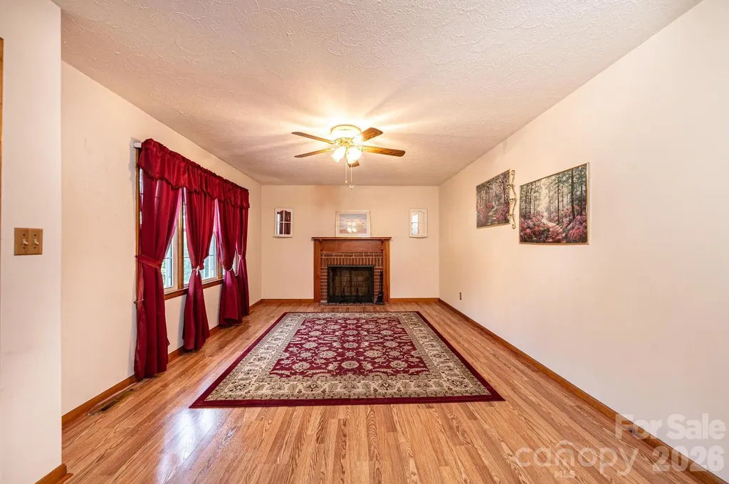 119 Foothill Drive Lenoir NC 28645
