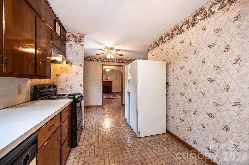 119 Foothill Drive Lenoir NC 28645