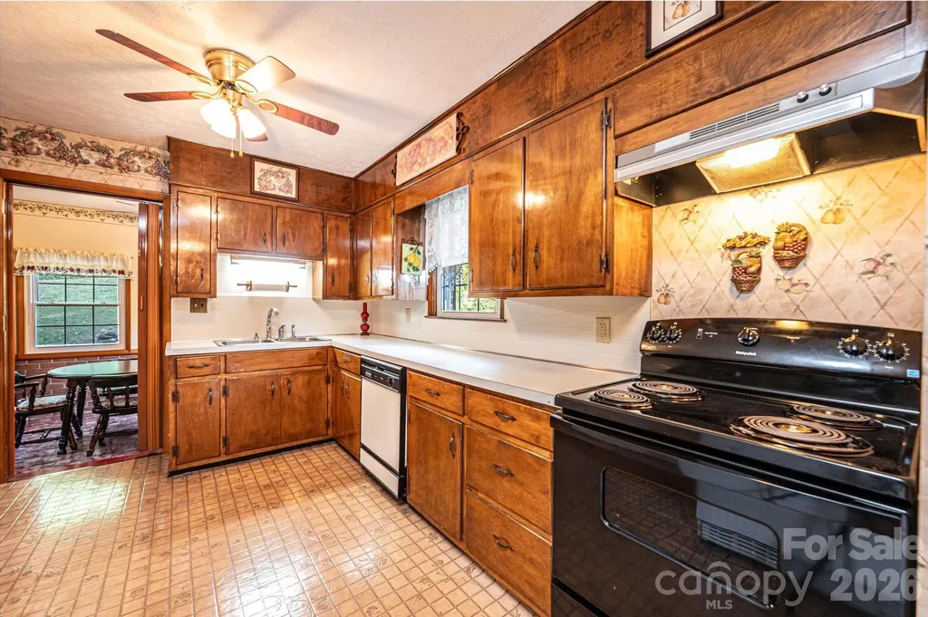 119 Foothill Drive Lenoir NC 28645