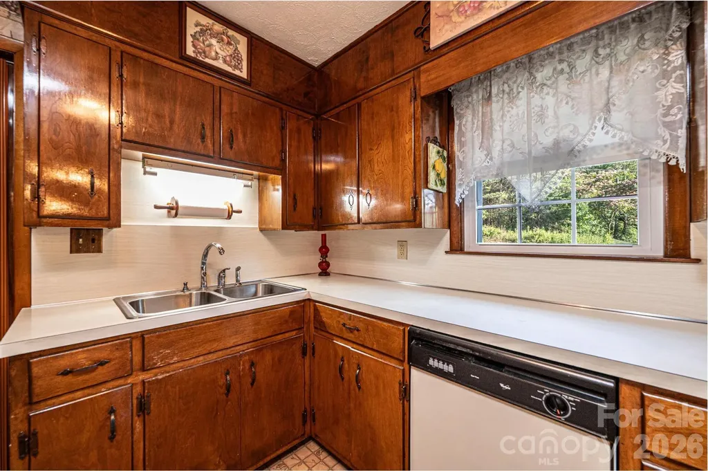 119 Foothill Drive Lenoir NC 28645