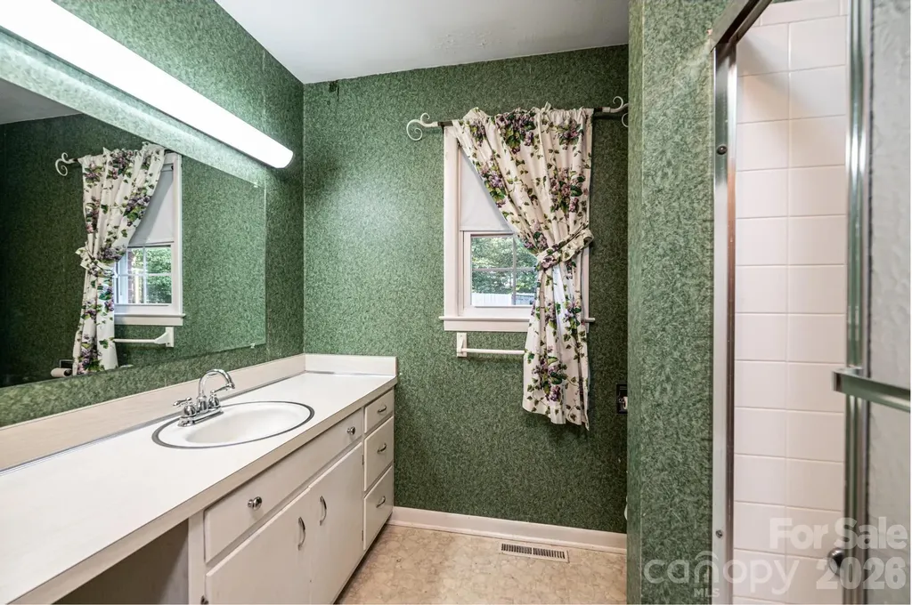 119 Foothill Drive Lenoir NC 28645