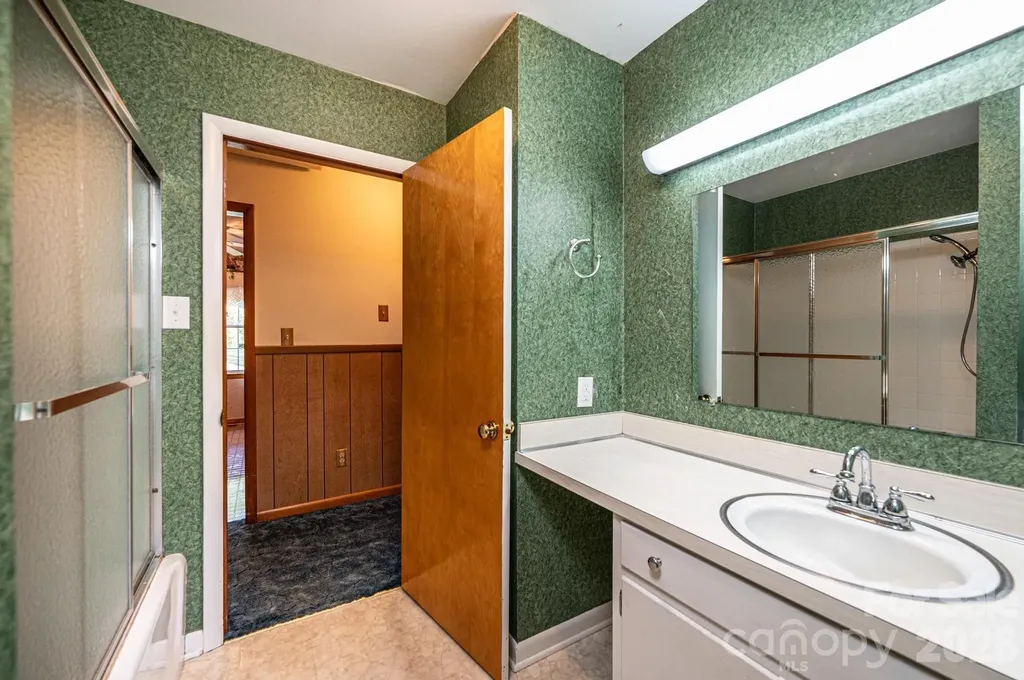 119 Foothill Drive Lenoir NC 28645