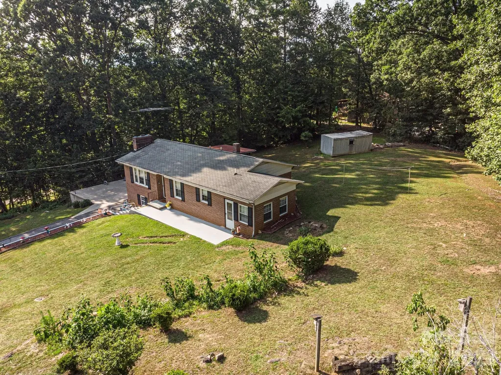 119 Foothill Drive Lenoir NC 28645