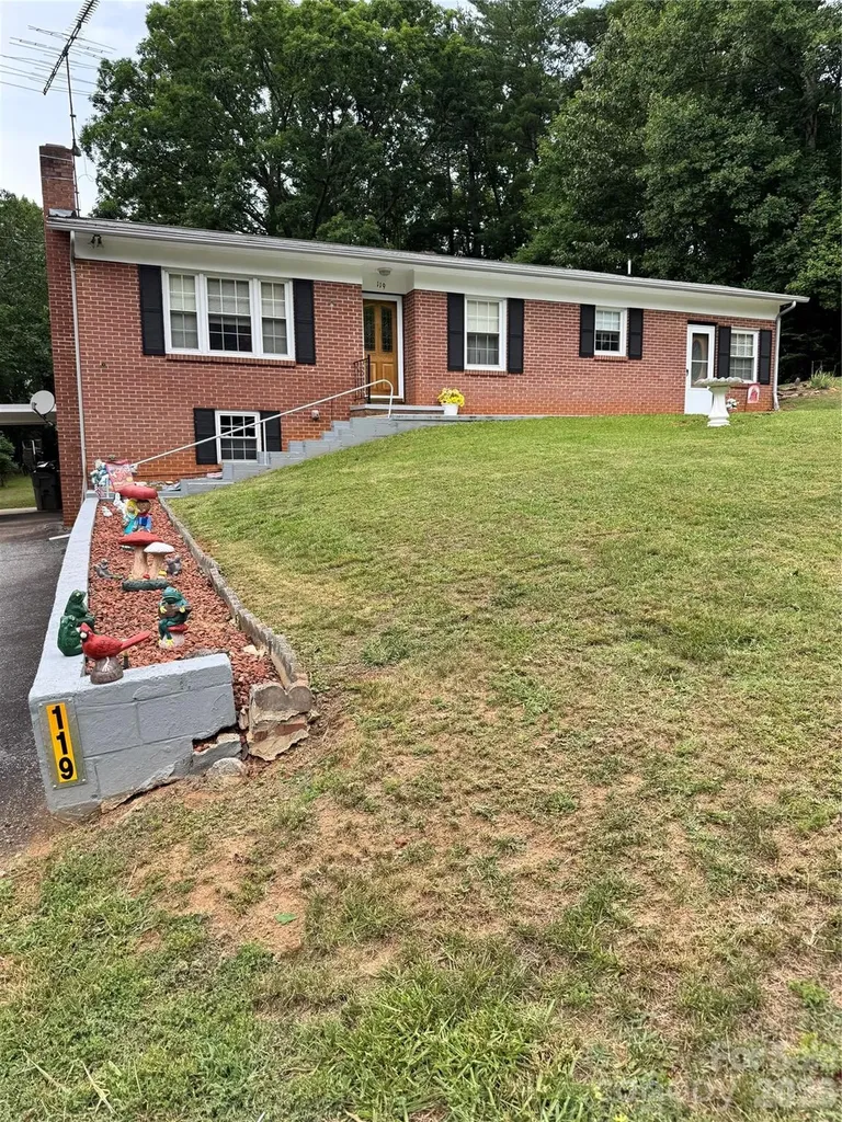 119 Foothill Drive Lenoir NC 28645
