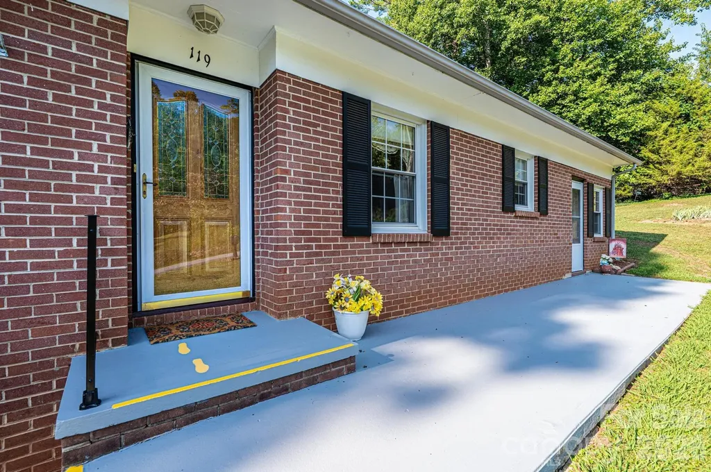 119 Foothill Drive Lenoir NC 28645