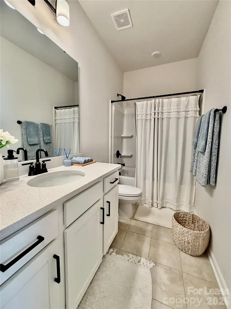 7008 Running Spring Drive Charlotte NC 28205