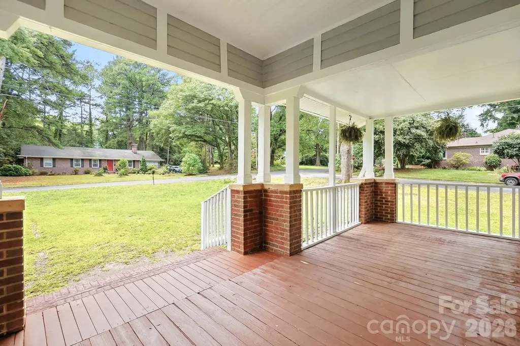 606 Townsend Avenue Gastonia NC 28052