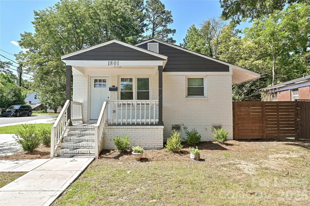 1801 Lasalle Street Charlotte NC 28216