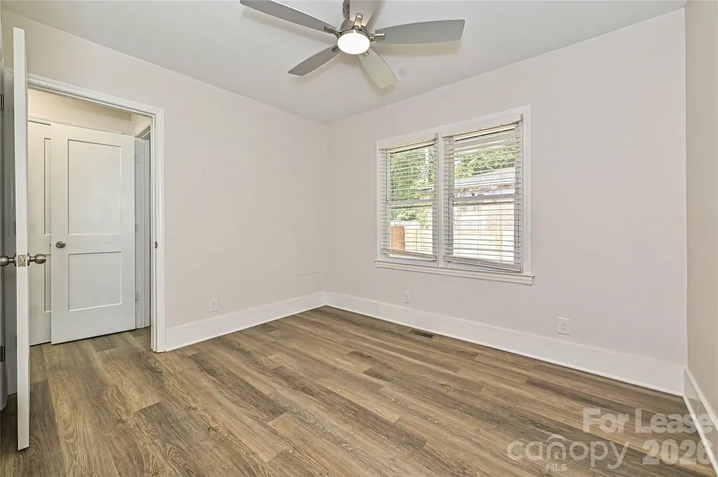 1801 Lasalle Street Charlotte NC 28216