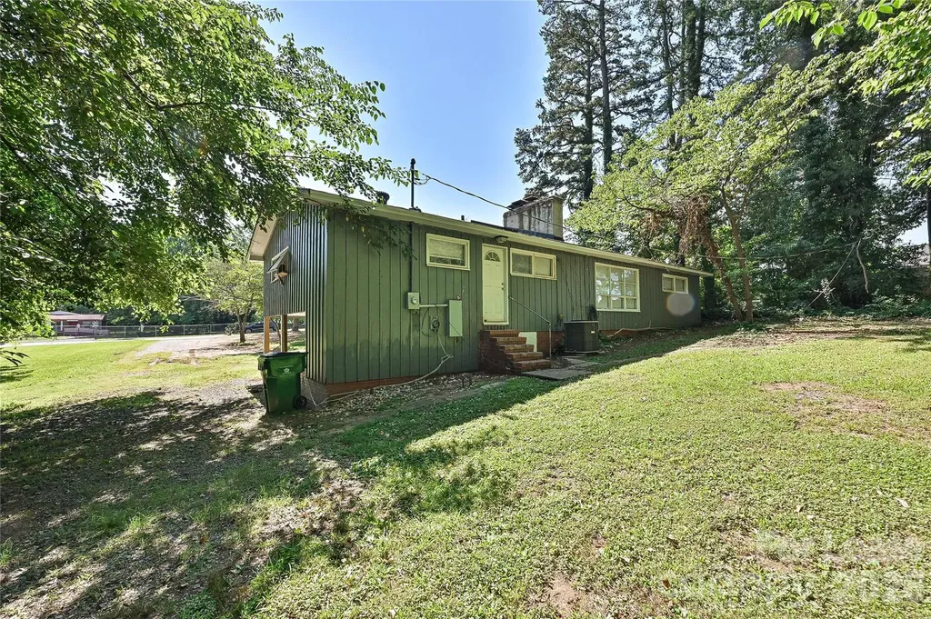 217 Bennett Street Charlotte NC 28213