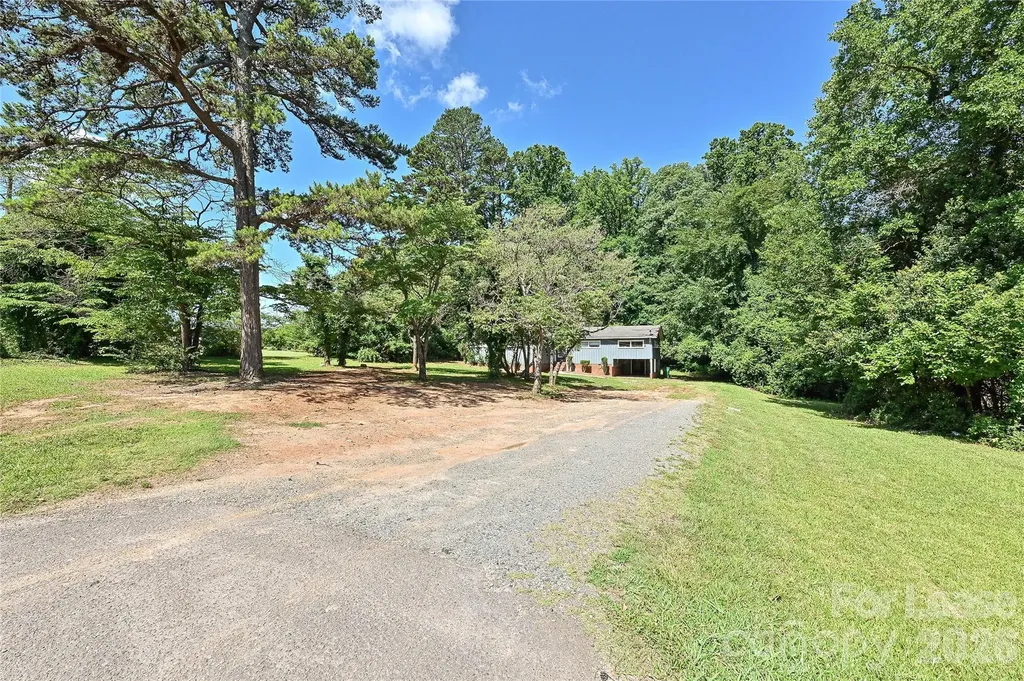 217 Bennett Street Charlotte NC 28213