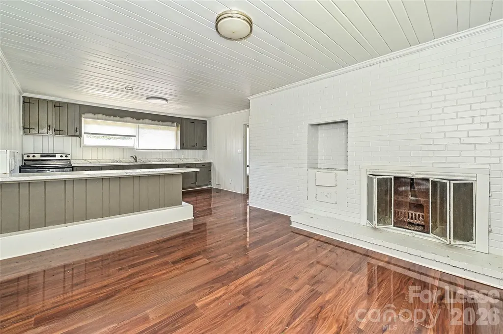 217 Bennett Street Charlotte NC 28213