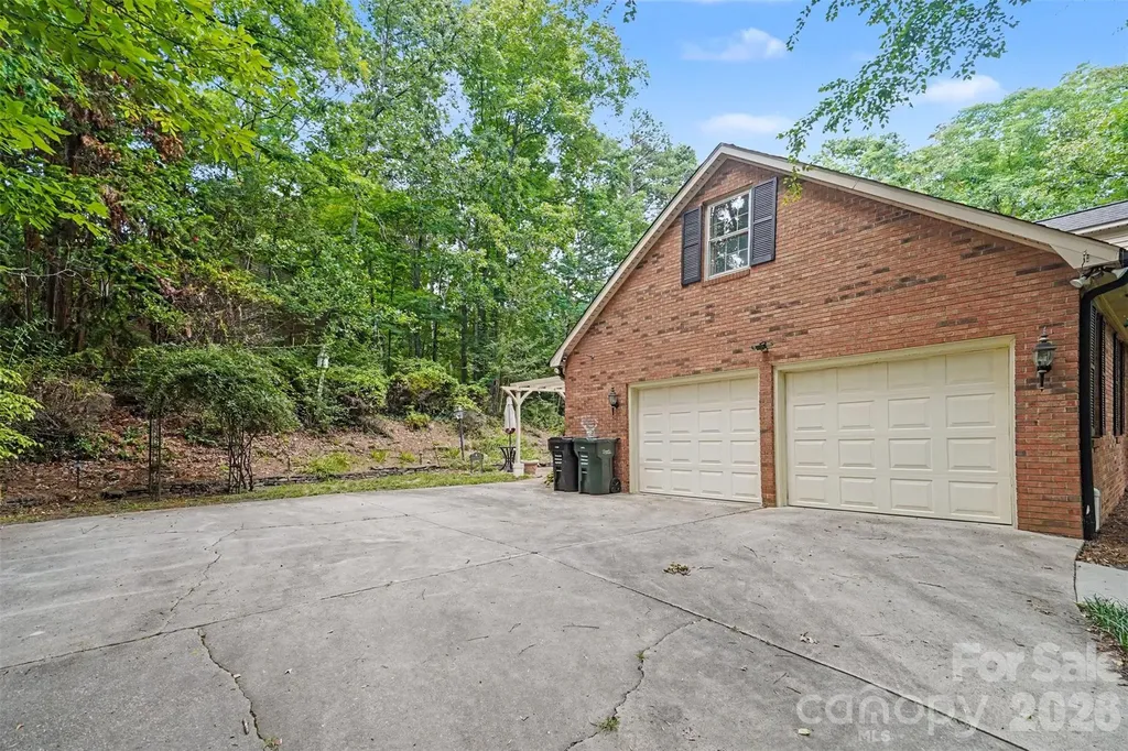 215 Chedworth Court Concord NC 28025