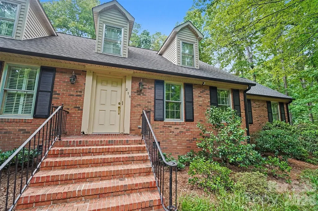 215 Chedworth Court Concord NC 28025