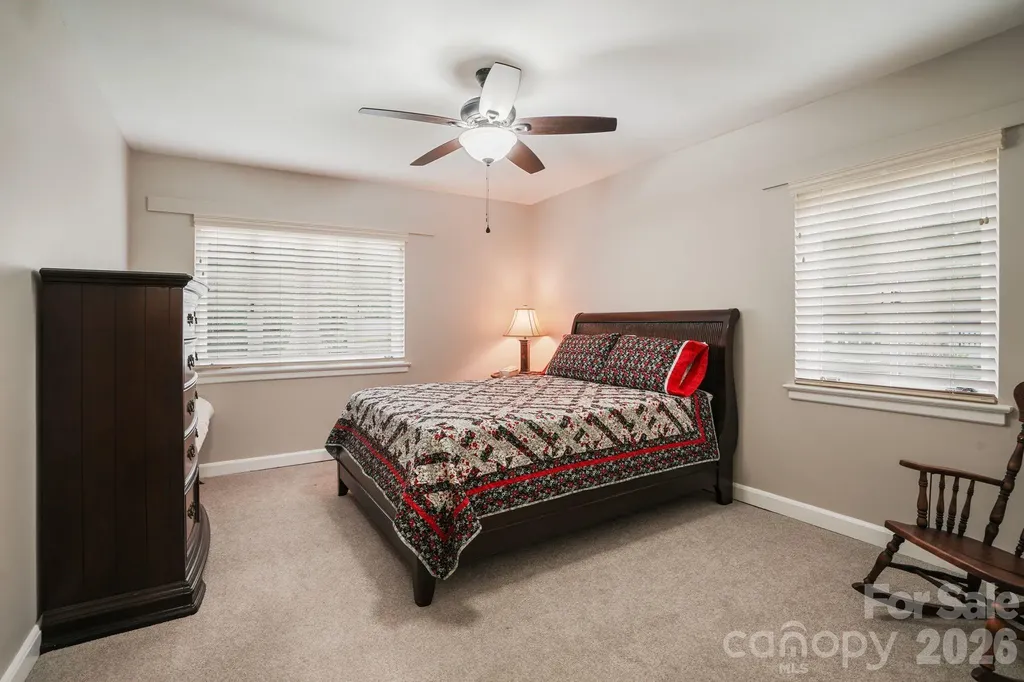 560 11th Avenue Circle NW Hickory NC 28601