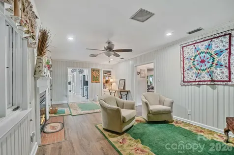 560 11th Avenue Circle NW Hickory NC 28601