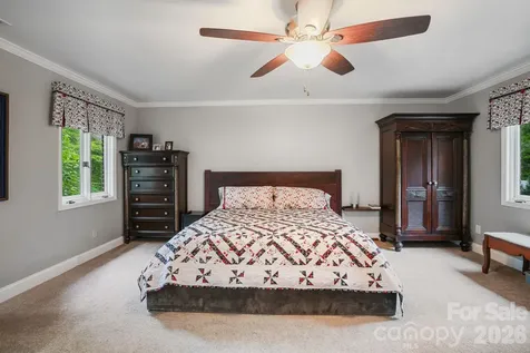 560 11th Avenue Circle NW Hickory NC 28601