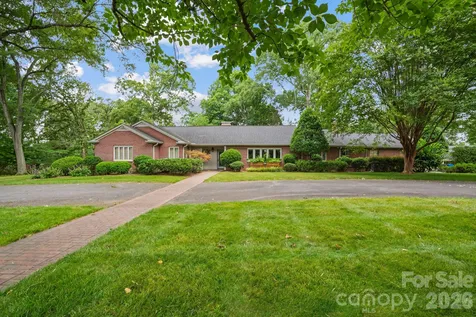 560 11th Avenue Circle NW Hickory NC 28601