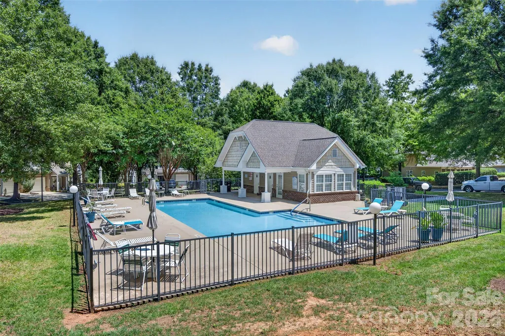 8955 Rosalyn Glen Road Cornelius NC 28031
