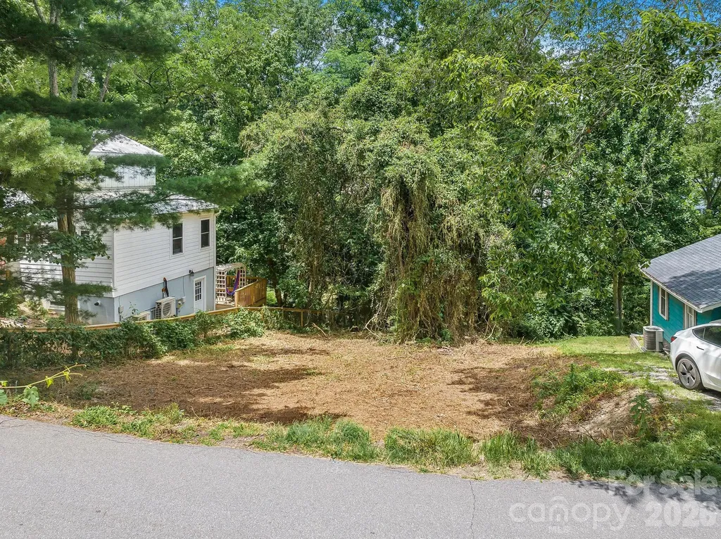 99999 Deaver Street Asheville NC 28804