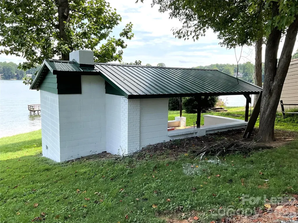 6950 Ingleside Drive Sherrills Ford NC 28673
