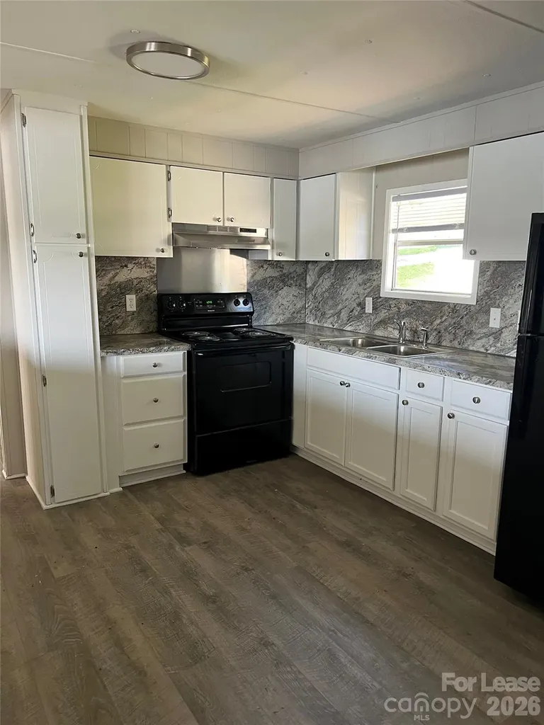 6950 Ingleside Drive Sherrills Ford NC 28673