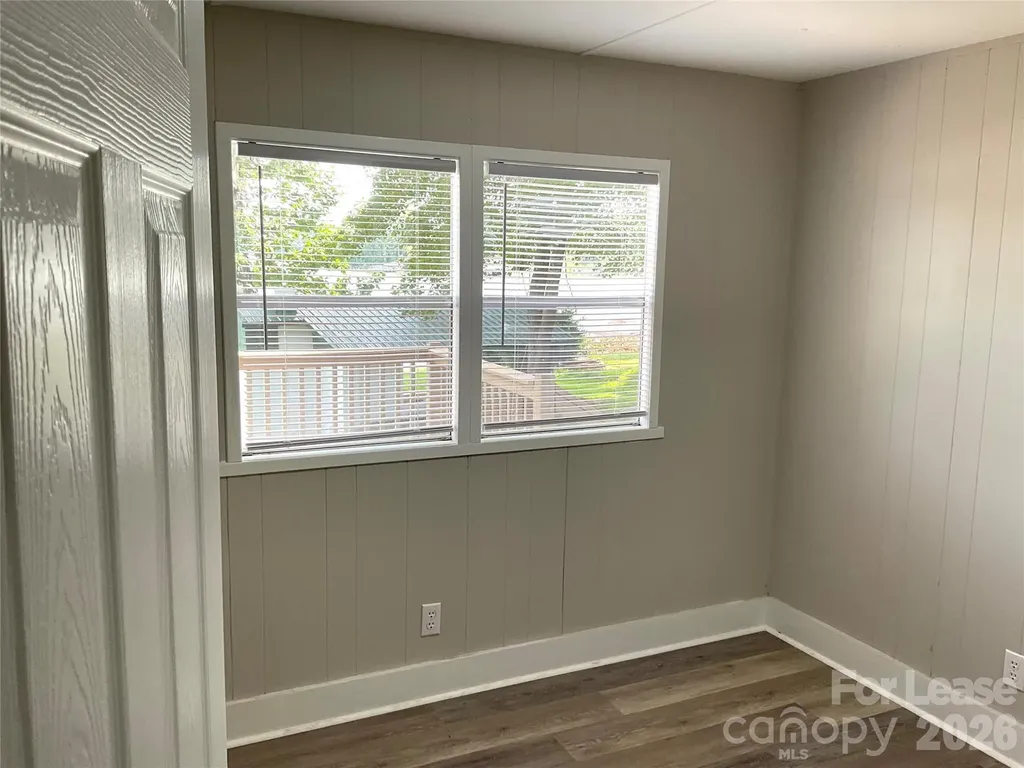 6950 Ingleside Drive Sherrills Ford NC 28673