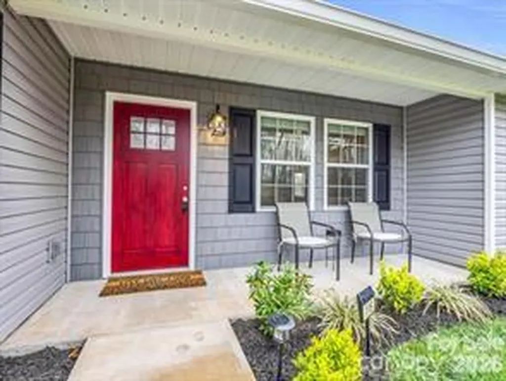 118 Tallyhoe Street Forest City NC 28043