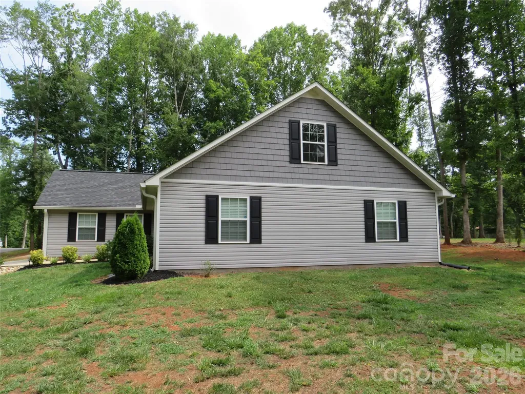 118 Tallyhoe Street Forest City NC 28043