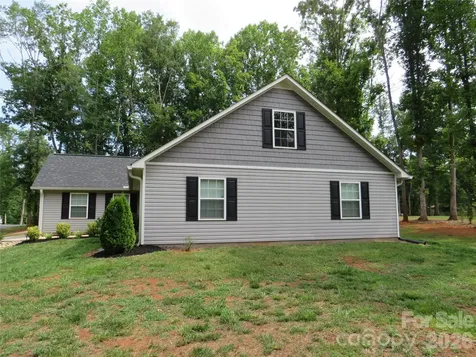 118 Tallyhoe Street Forest City NC 28043