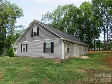 118 Tallyhoe Street Forest City NC 28043