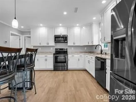 118 Tallyhoe Street Forest City NC 28043