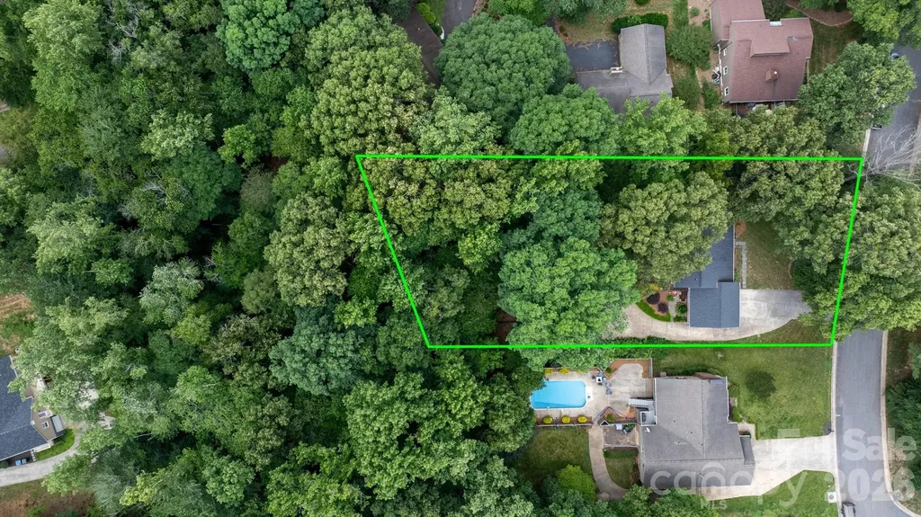 446 17th Avenue Drive NE Hickory NC 28601