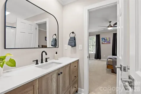 4533 Noras Path Road Charlotte NC 28226