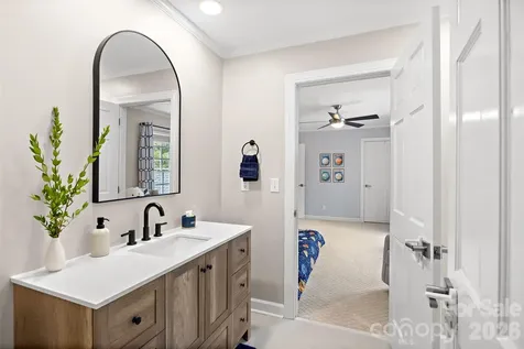 4533 Noras Path Road Charlotte NC 28226