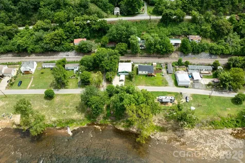 389 Rollins Road Marshall NC 28753